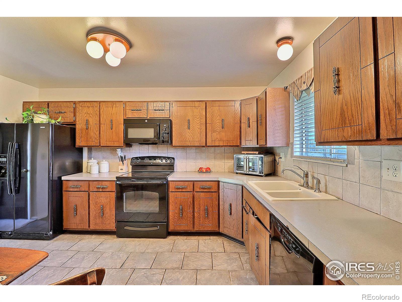 MLS Image #12 for 348 s 6th street,la salle, Colorado