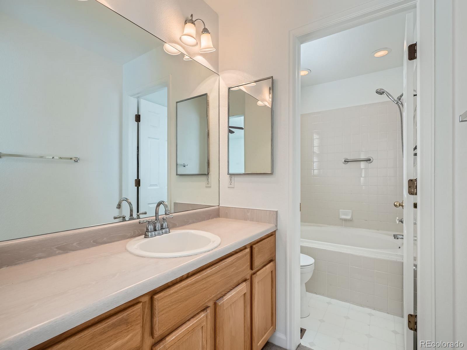 MLS Image #9 for 8142 e vassar drive,denver, Colorado