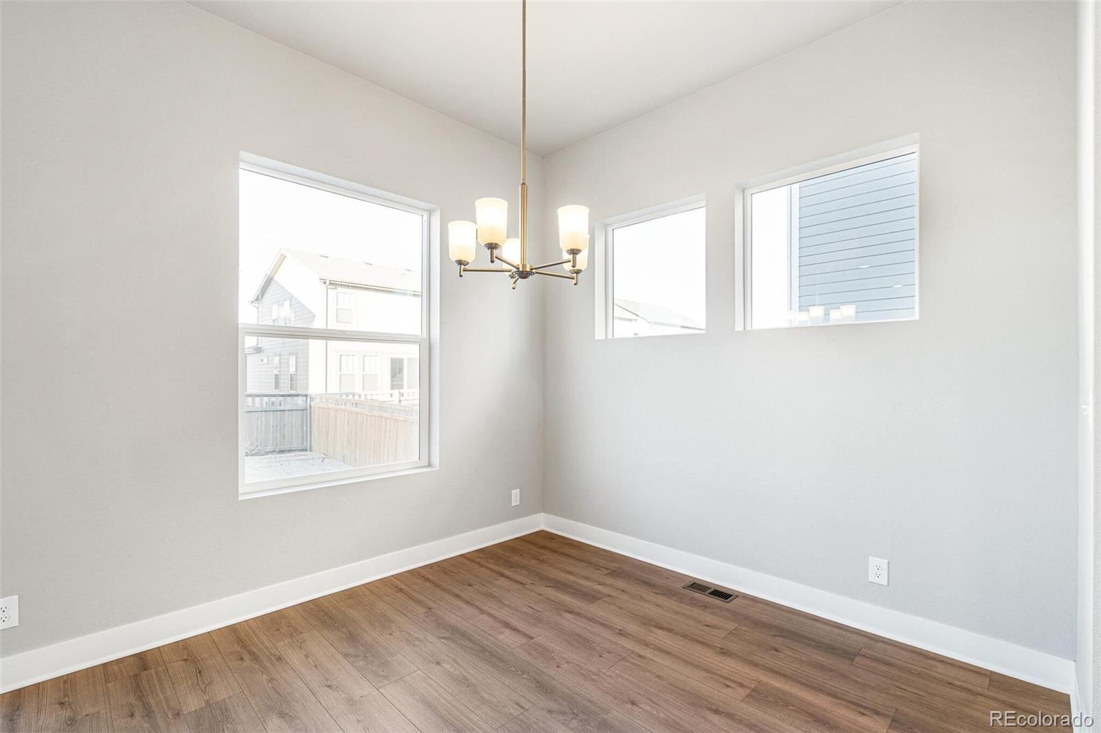 MLS Image #12 for 21127 e 62nd drive,aurora, Colorado