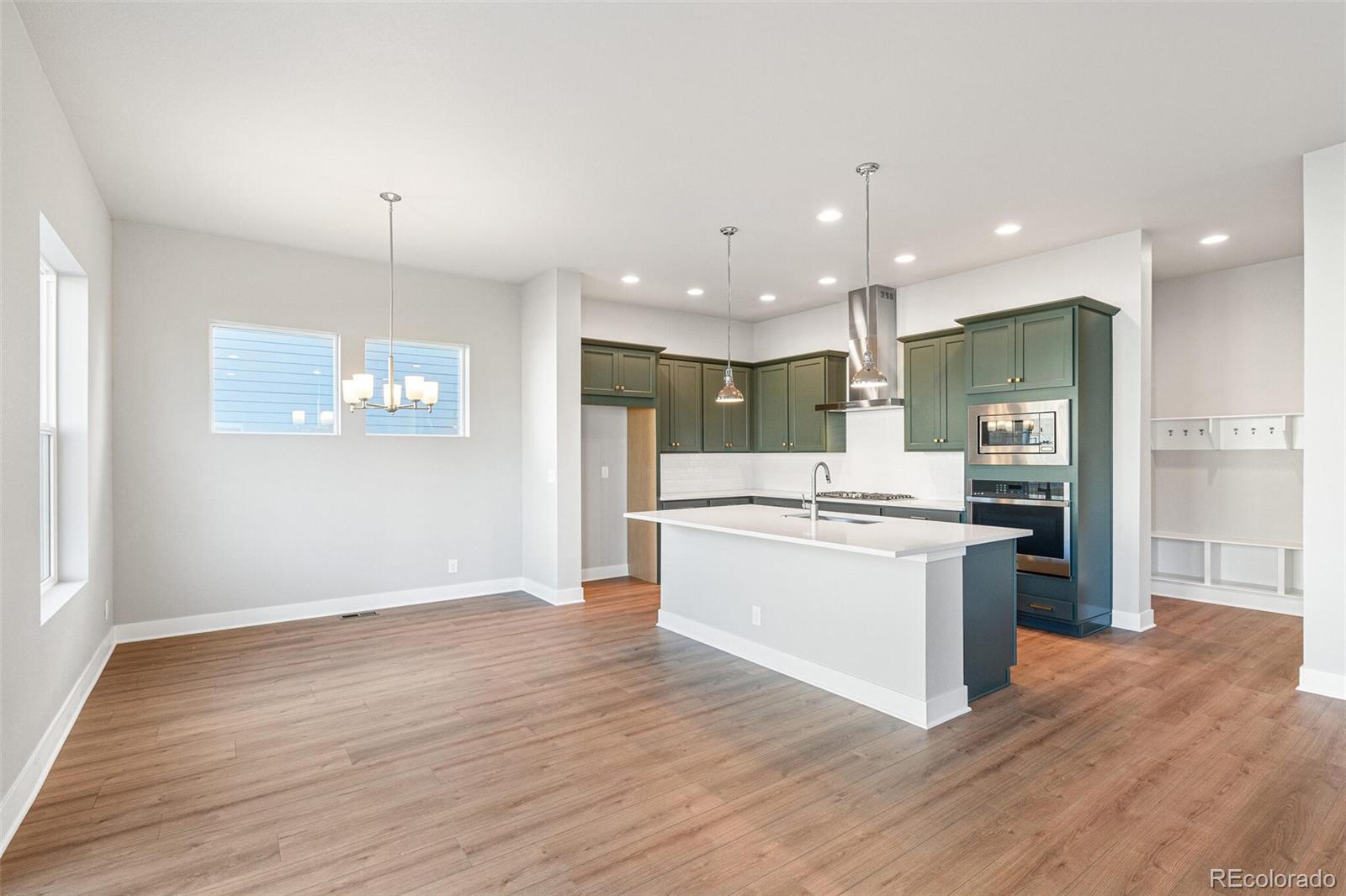 MLS Image #13 for 21127 e 62nd drive,aurora, Colorado