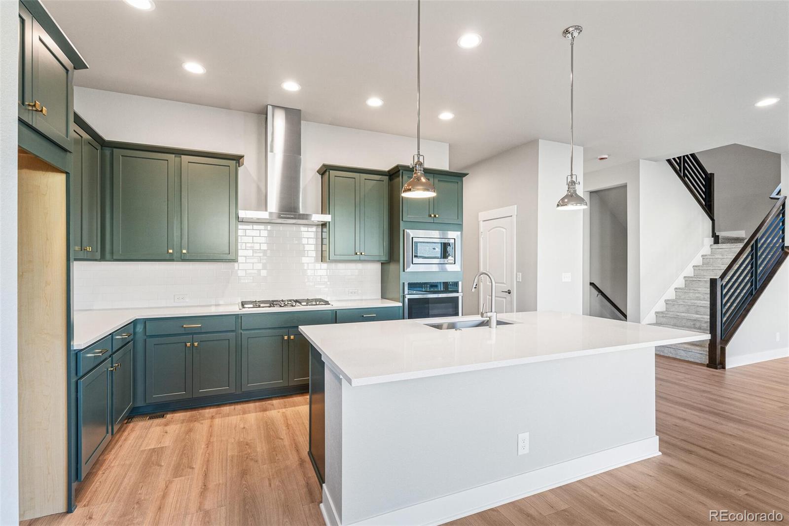 MLS Image #14 for 21127 e 62nd drive,aurora, Colorado