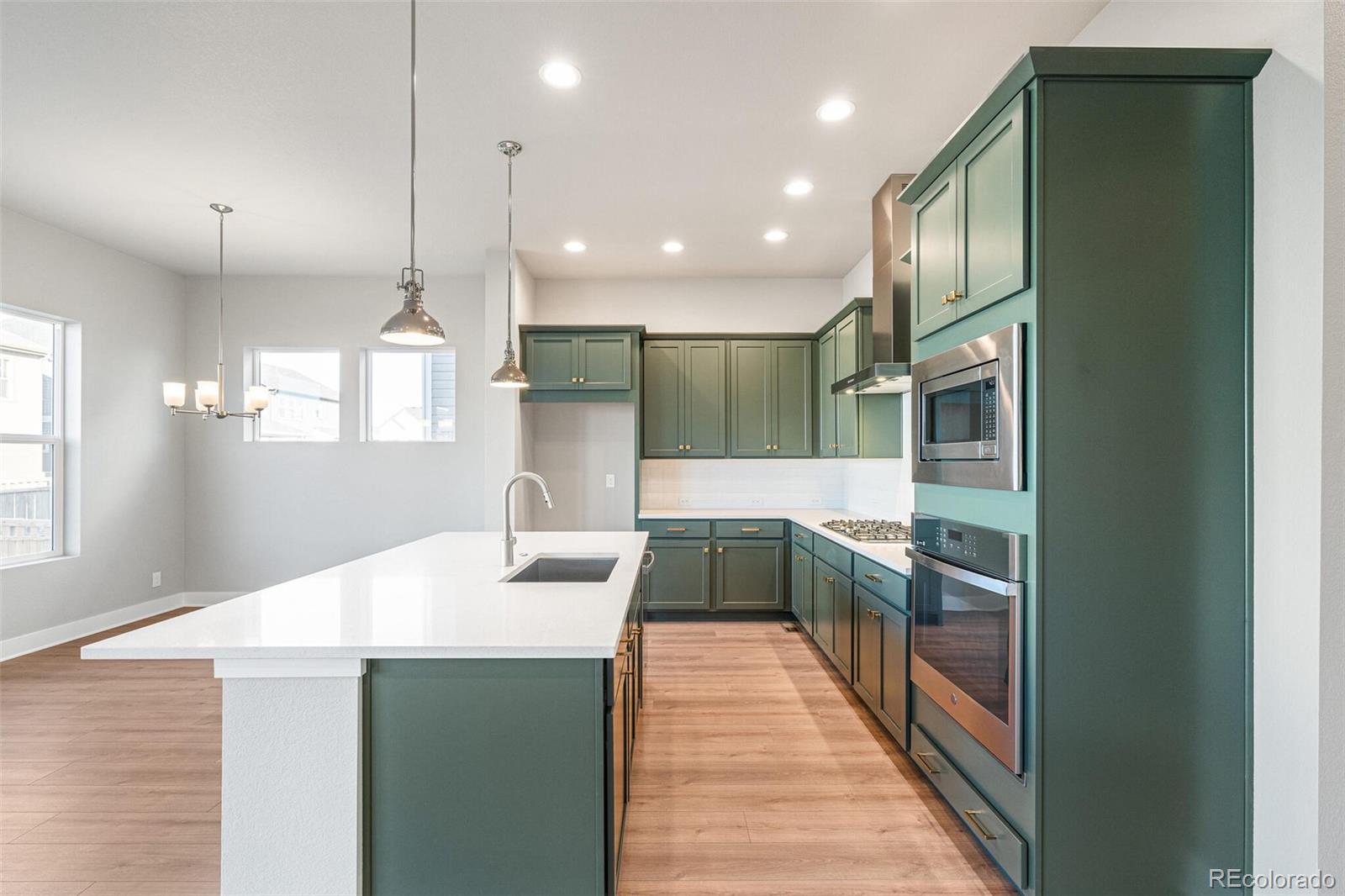 MLS Image #17 for 21127 e 62nd drive,aurora, Colorado
