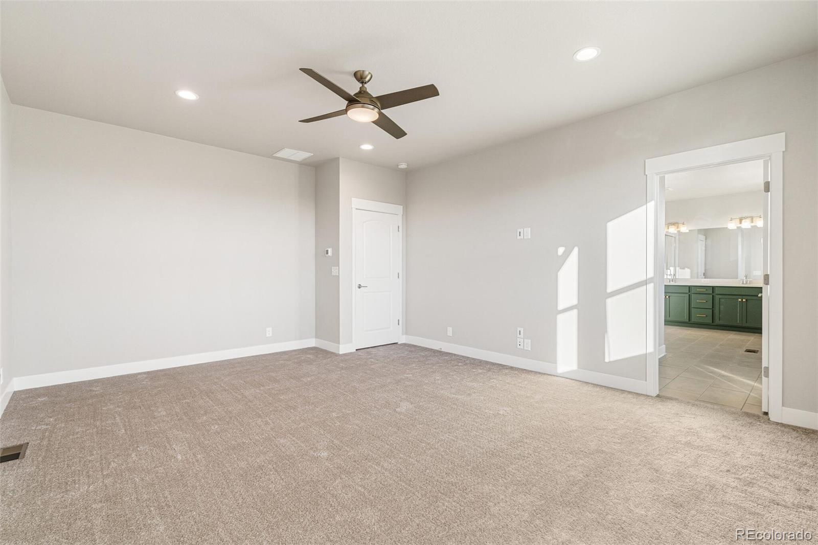 MLS Image #24 for 21127 e 62nd drive,aurora, Colorado