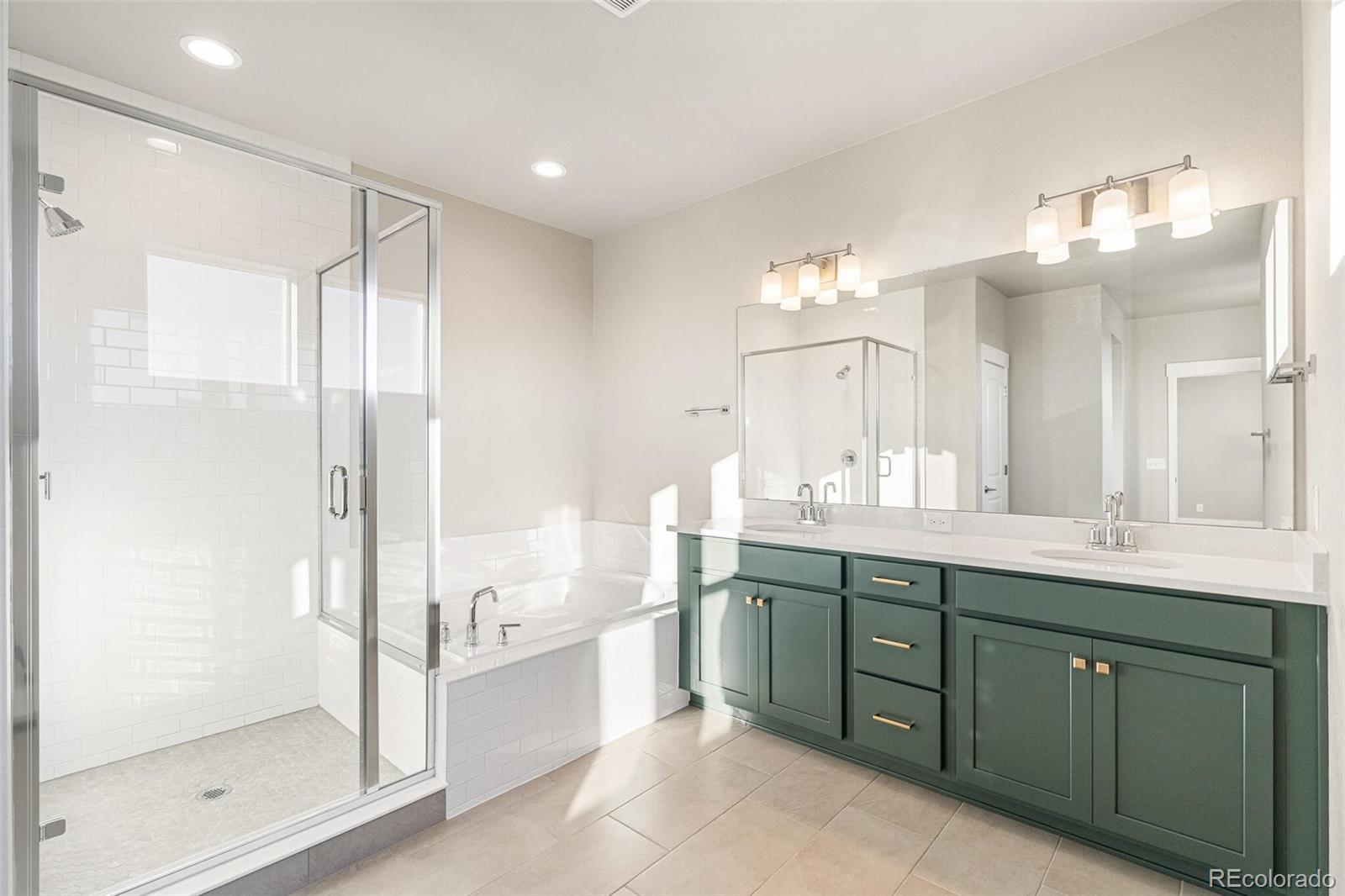 MLS Image #25 for 21127 e 62nd drive,aurora, Colorado