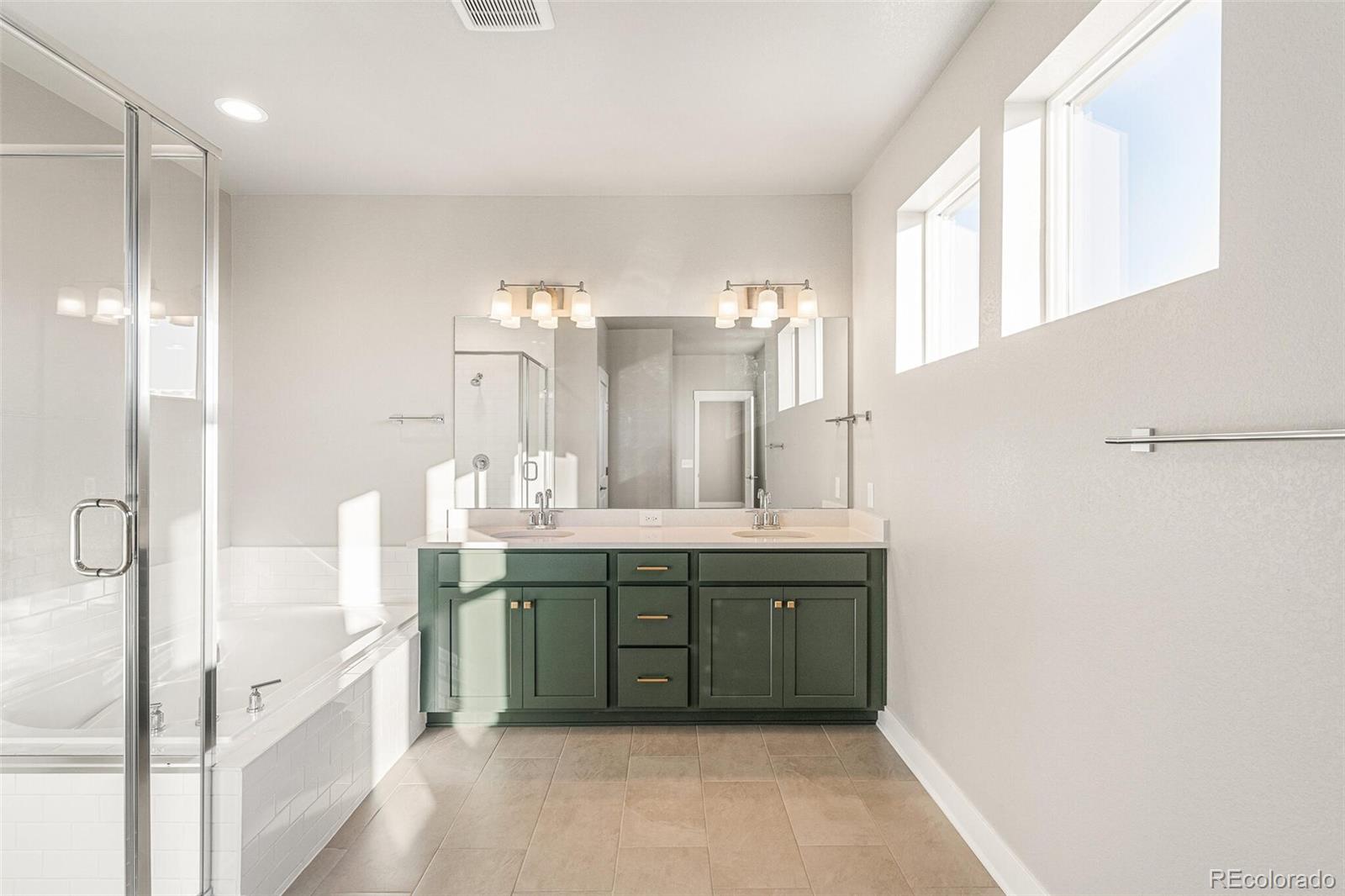 MLS Image #26 for 21127 e 62nd drive,aurora, Colorado