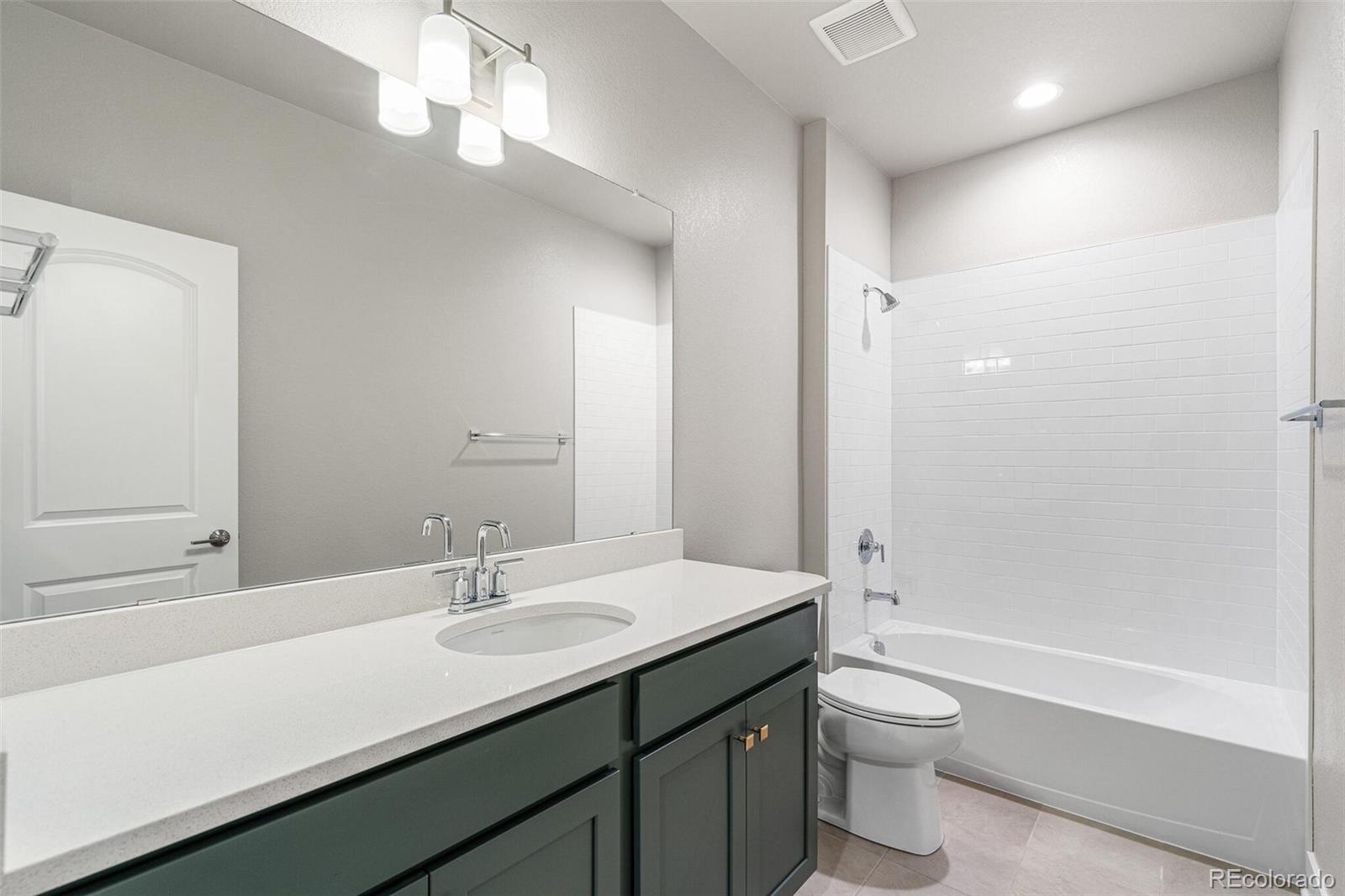 MLS Image #29 for 21127 e 62nd drive,aurora, Colorado