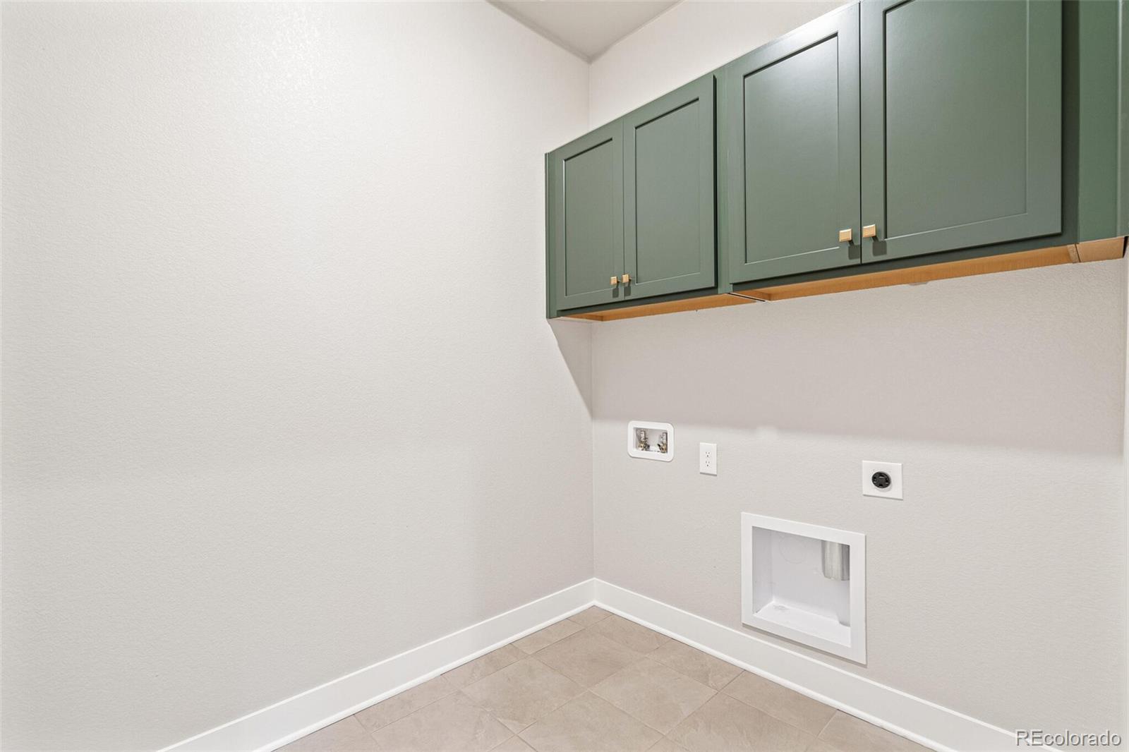 MLS Image #31 for 21127 e 62nd drive,aurora, Colorado