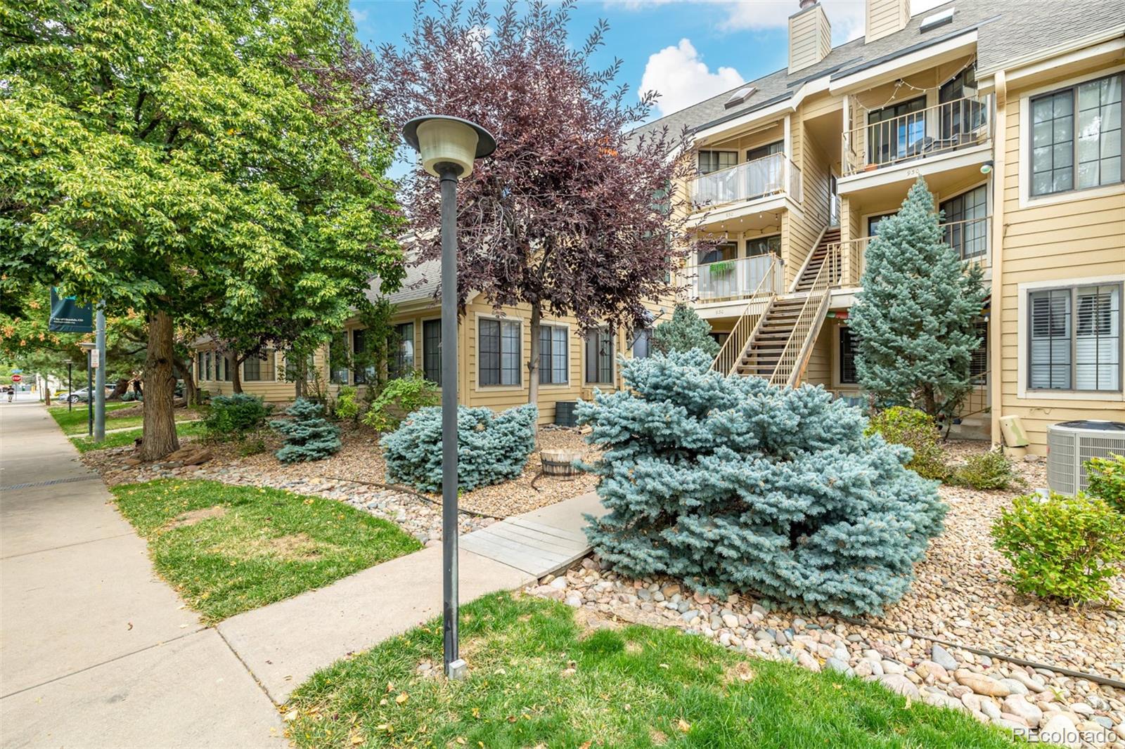 MLS Image #1 for 930 s dahlia street,denver, Colorado