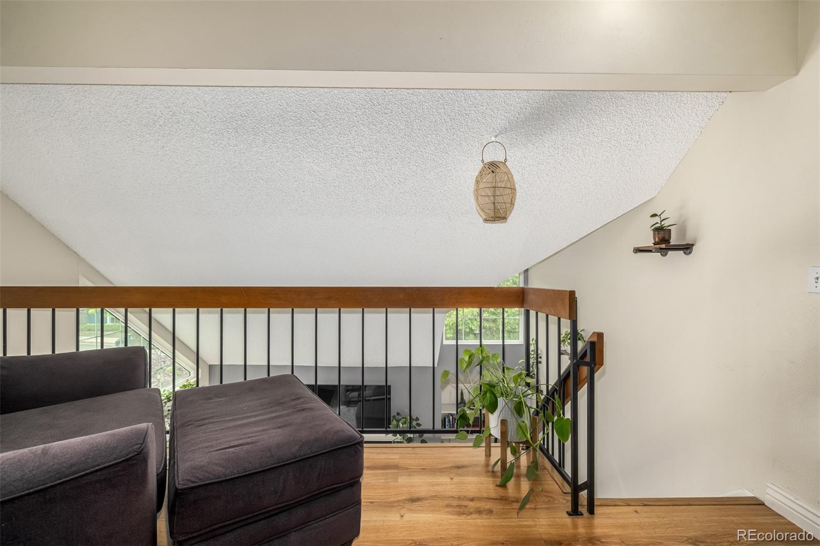 MLS Image #26 for 930 s dahlia street,denver, Colorado