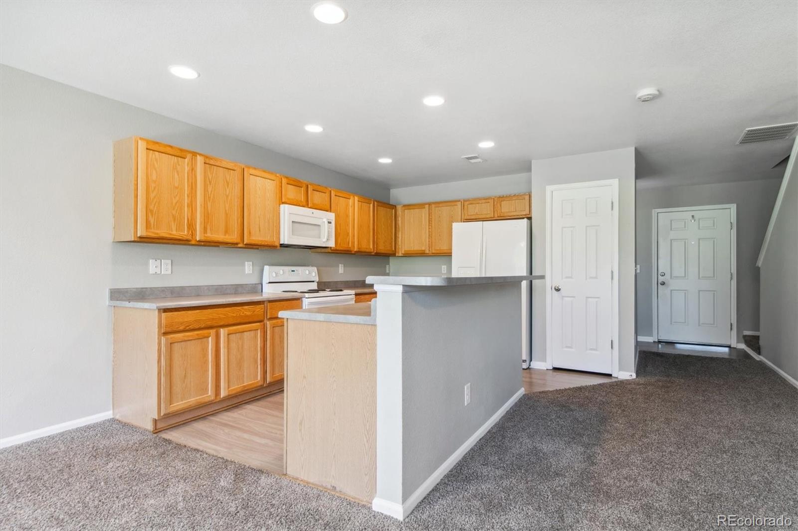 MLS Image #4 for 5778 n danube street,denver, Colorado