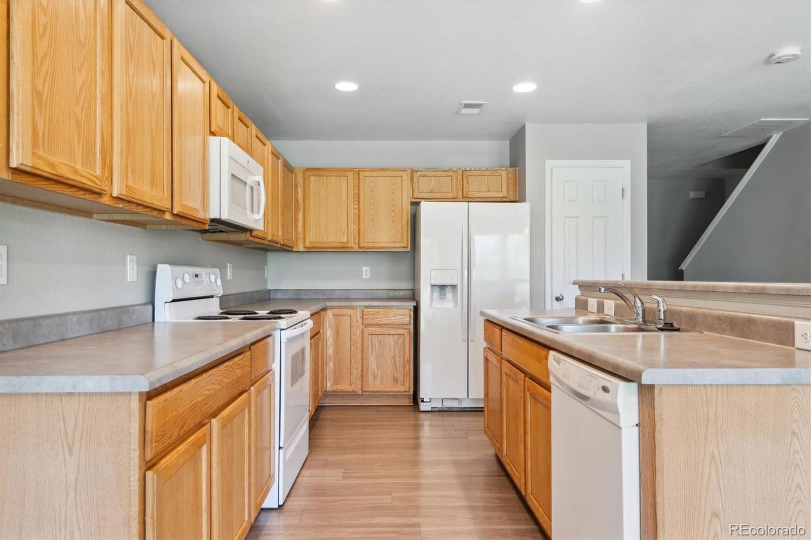 MLS Image #5 for 5778 n danube street,denver, Colorado