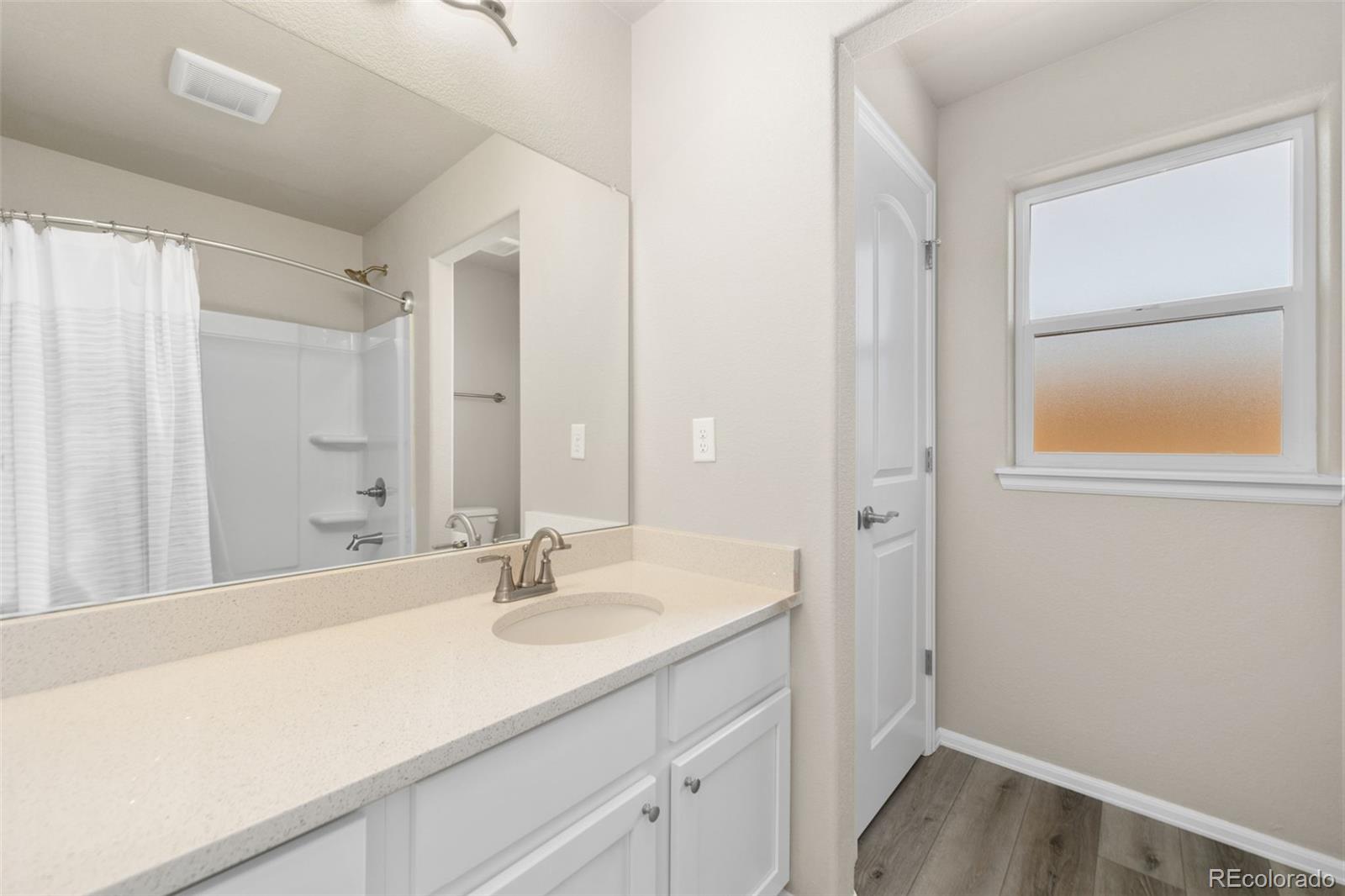 MLS Image #14 for 2033  moon rise drive,windsor, Colorado