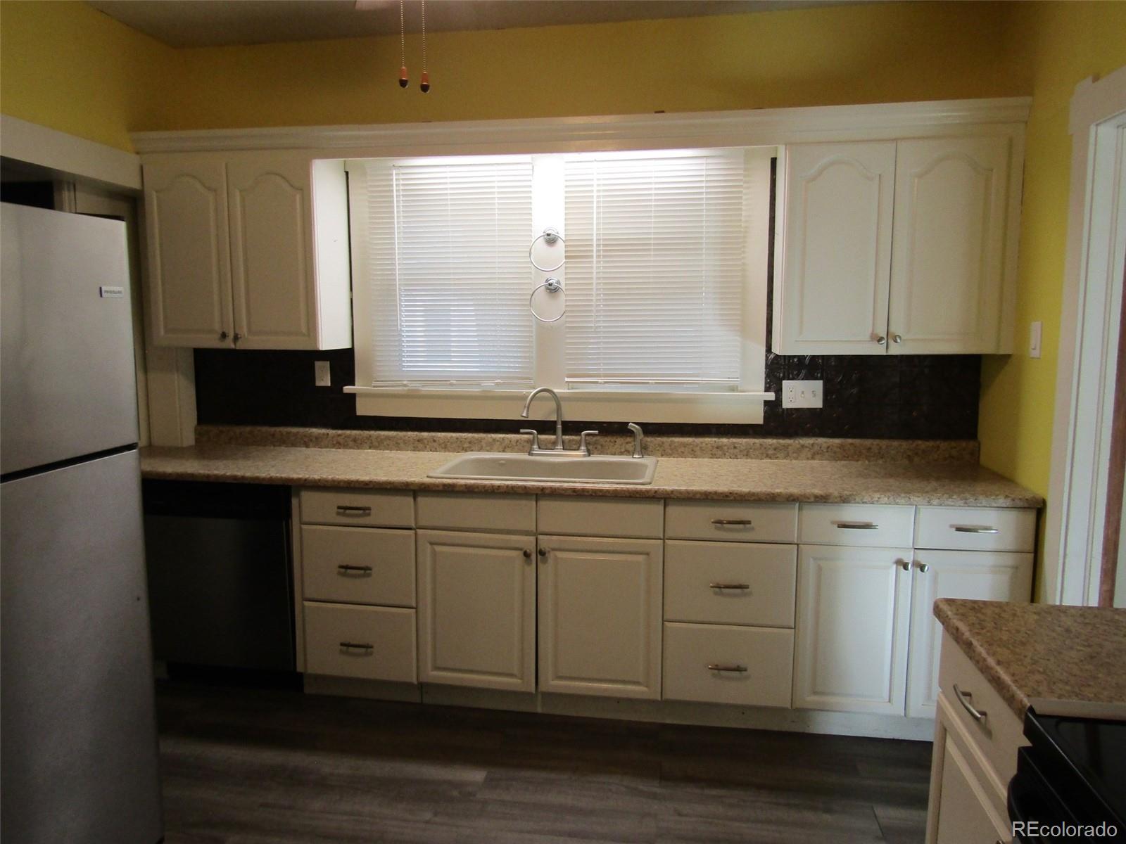 MLS Image #10 for 715  lincoln street,fort morgan, Colorado