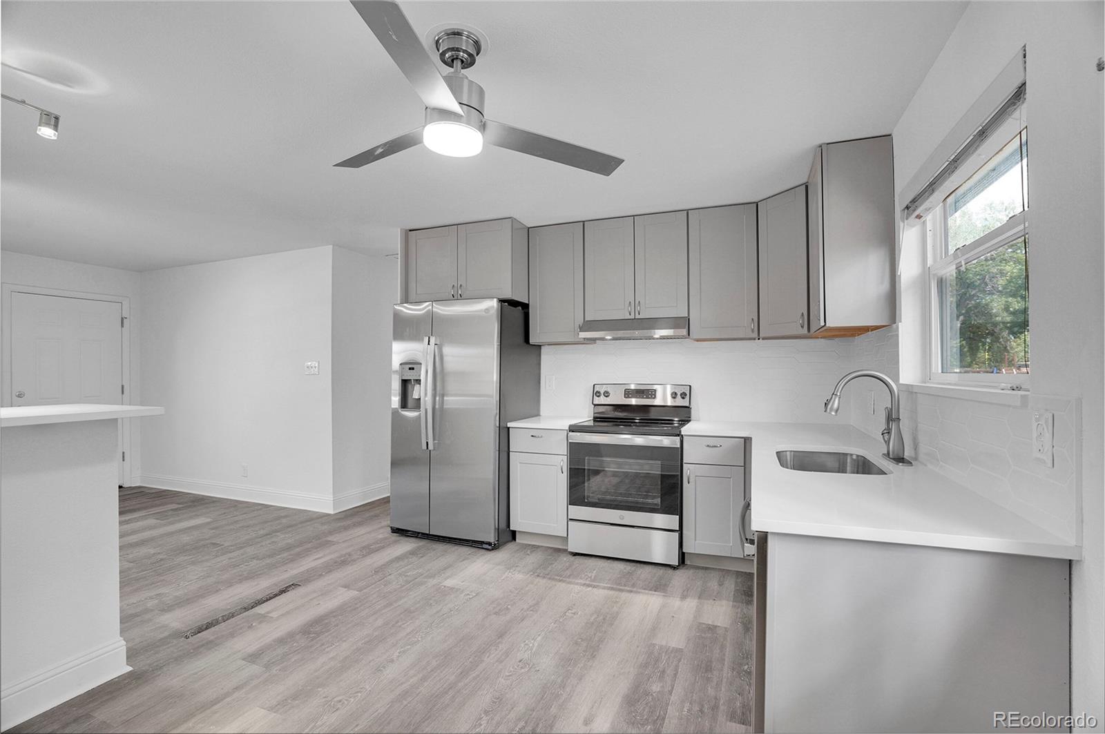 MLS Image #13 for 5558  dillon street,denver, Colorado