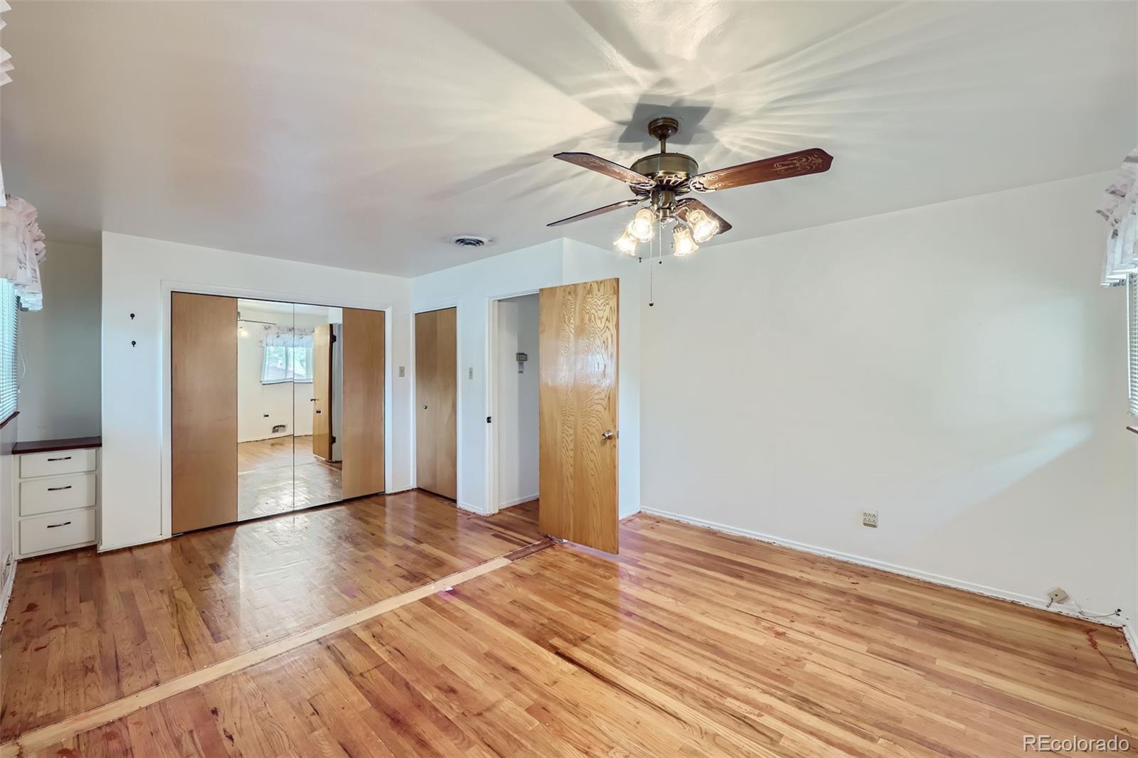 MLS Image #6 for 2780 s raleigh street,denver, Colorado