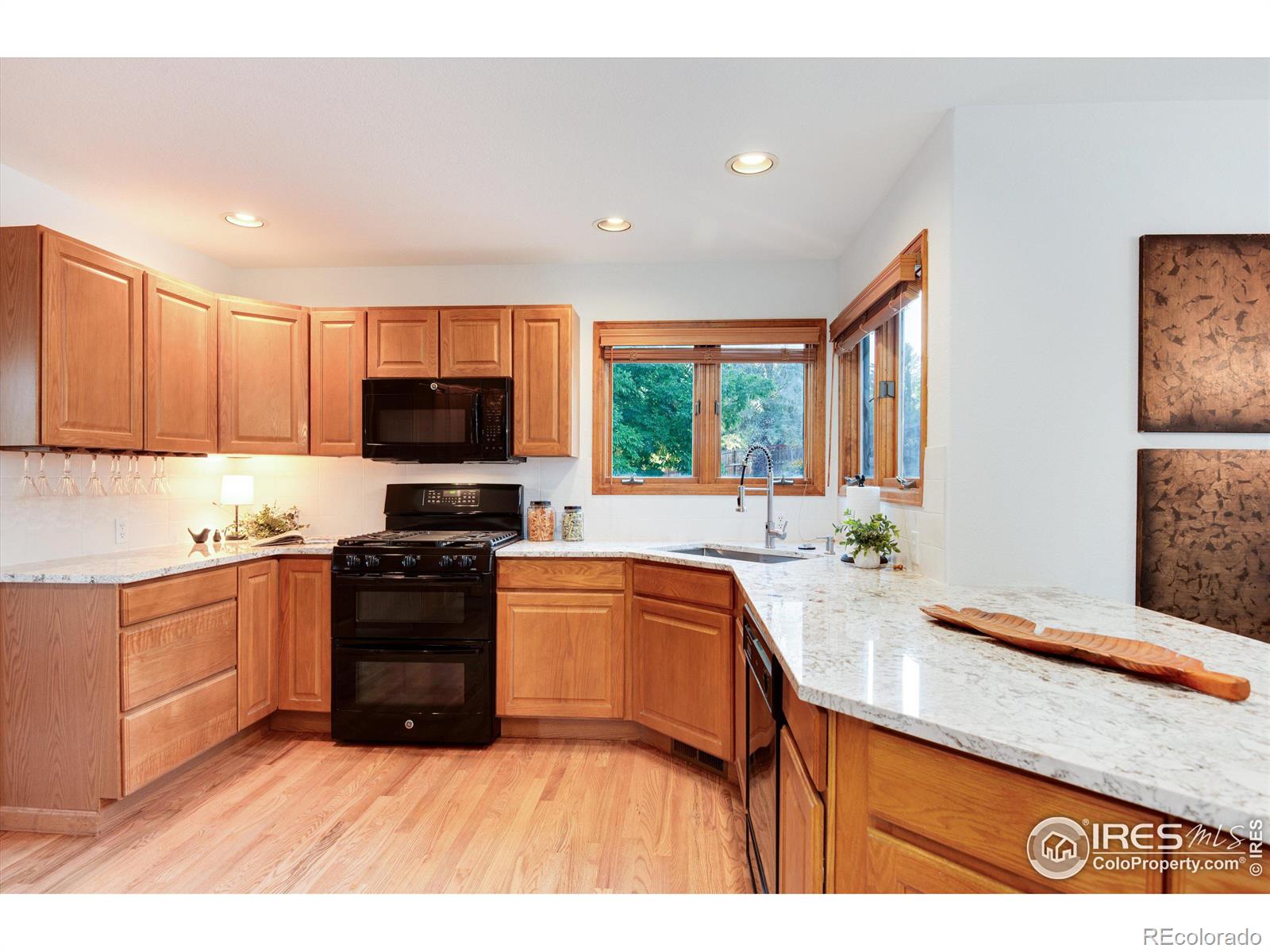 MLS Image #14 for 1727  eisenhower drive,louisville, Colorado