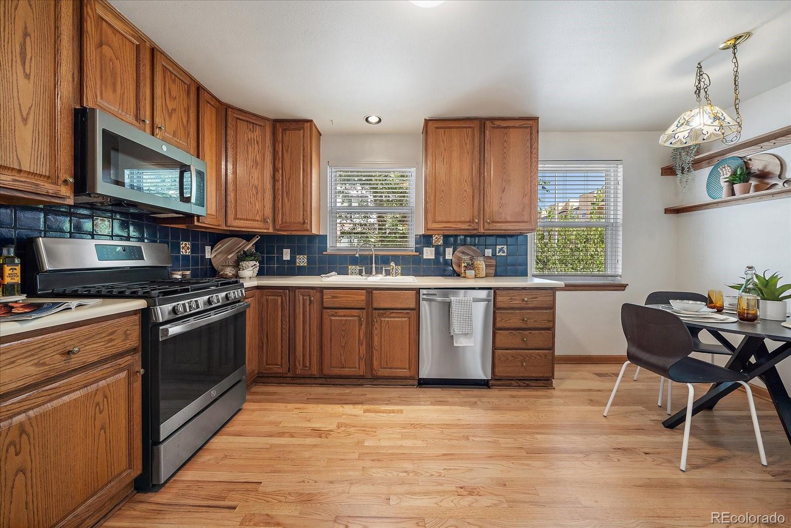 MLS Image #7 for 3701 s lincoln street,englewood, Colorado