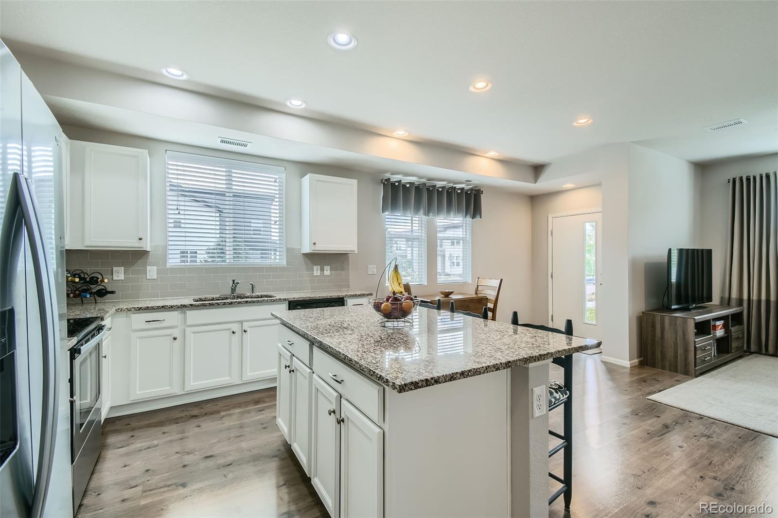 MLS Image #3 for 16139 e elk drive,denver, Colorado