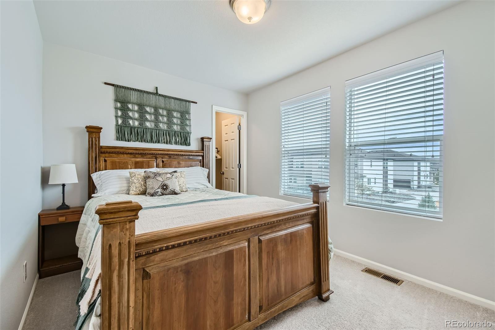 MLS Image #7 for 16139 e elk drive,denver, Colorado