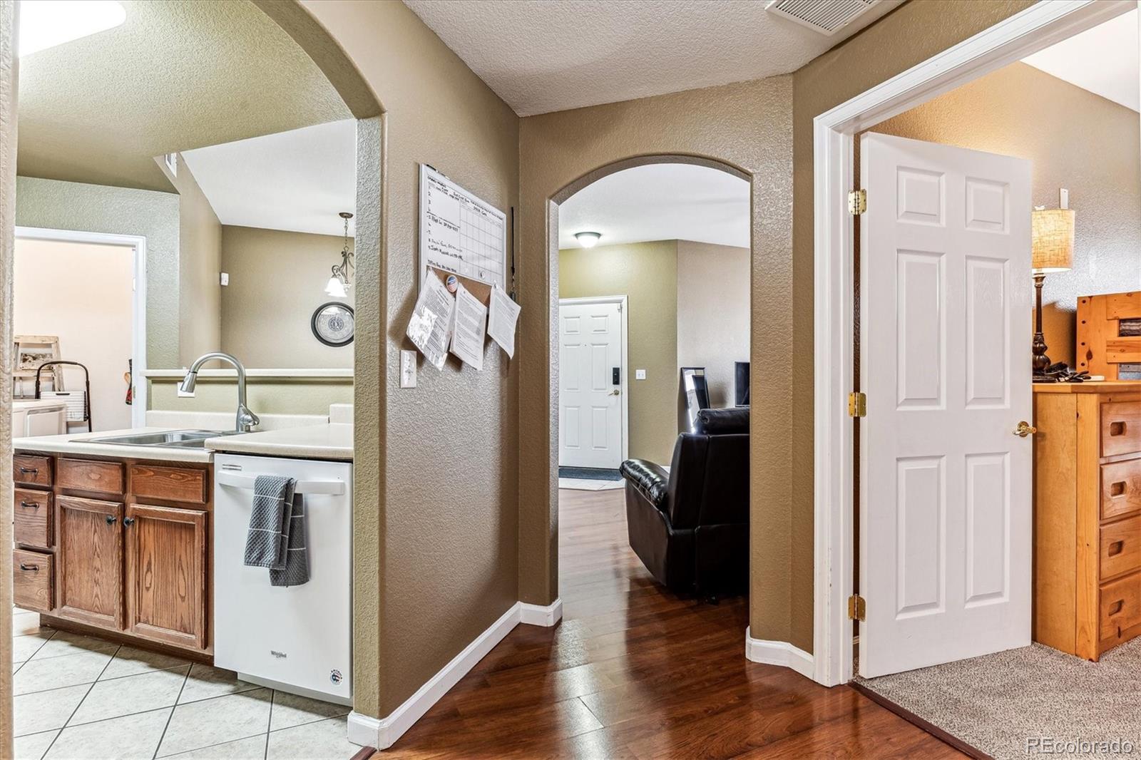 MLS Image #15 for 5704 n gibralter way,aurora, Colorado