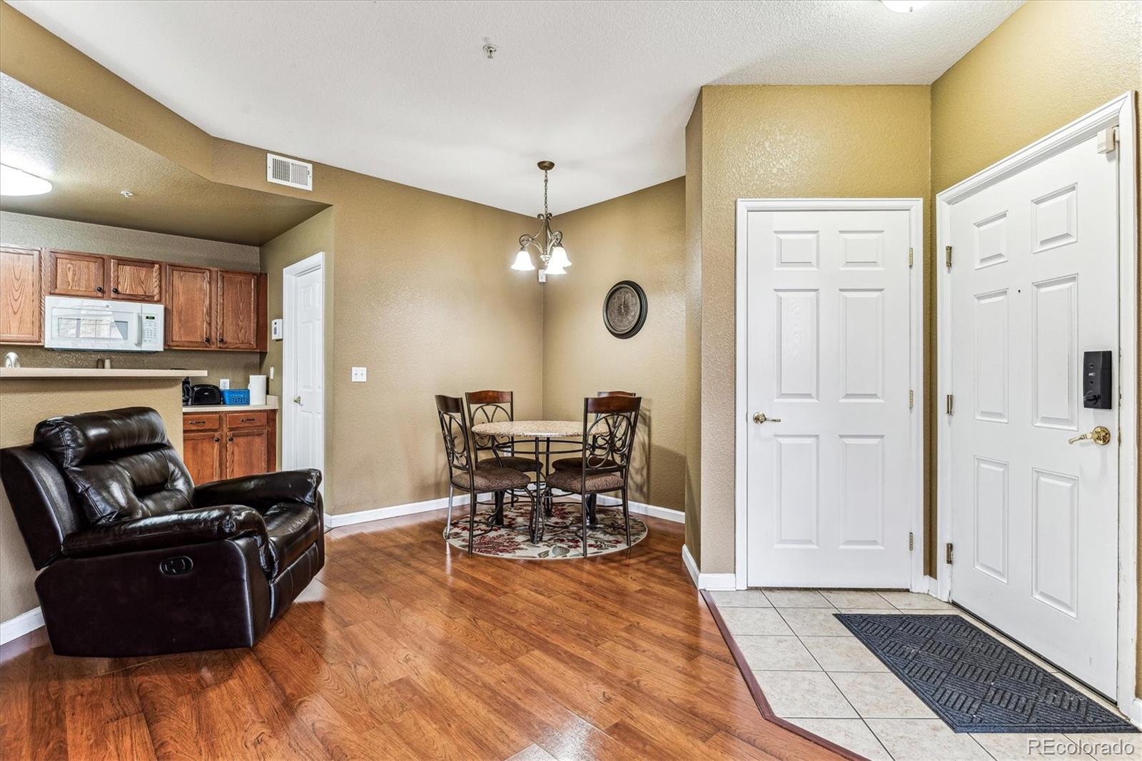 MLS Image #4 for 5704 n gibralter way,aurora, Colorado