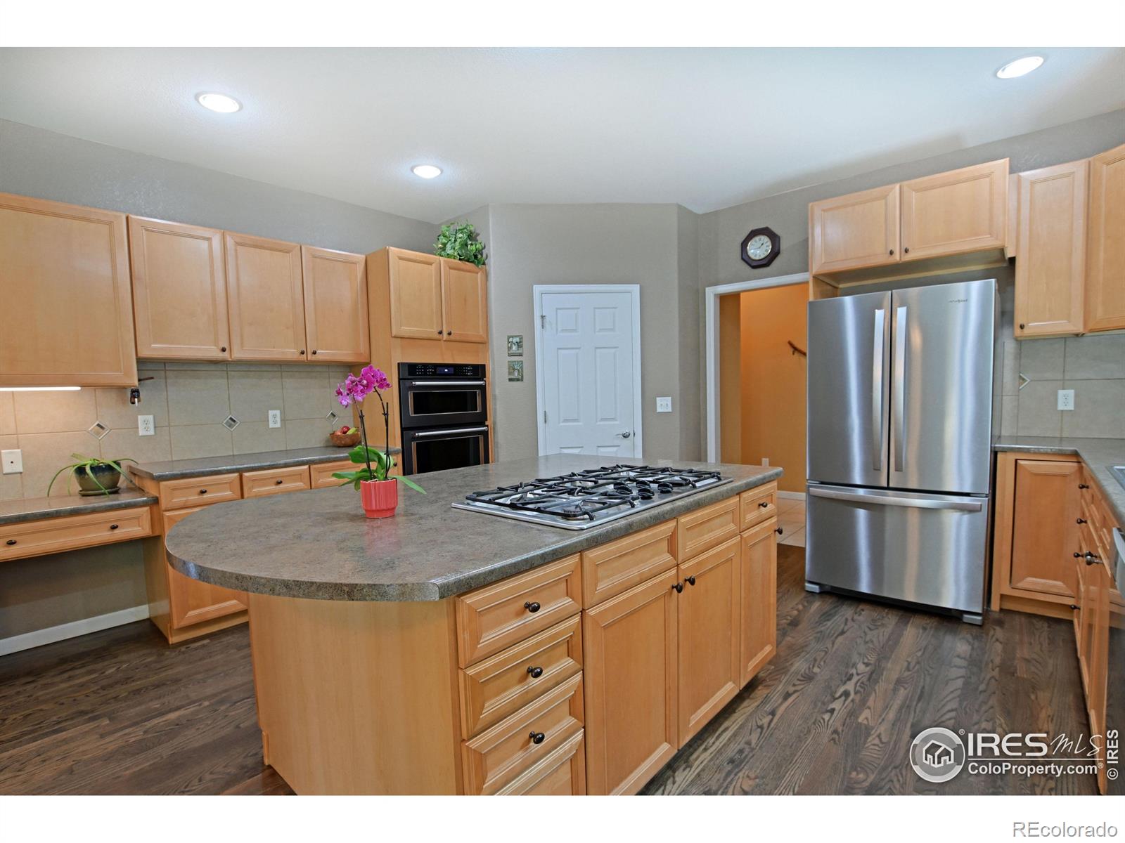 MLS Image #10 for 1752  clear creek court,windsor, Colorado