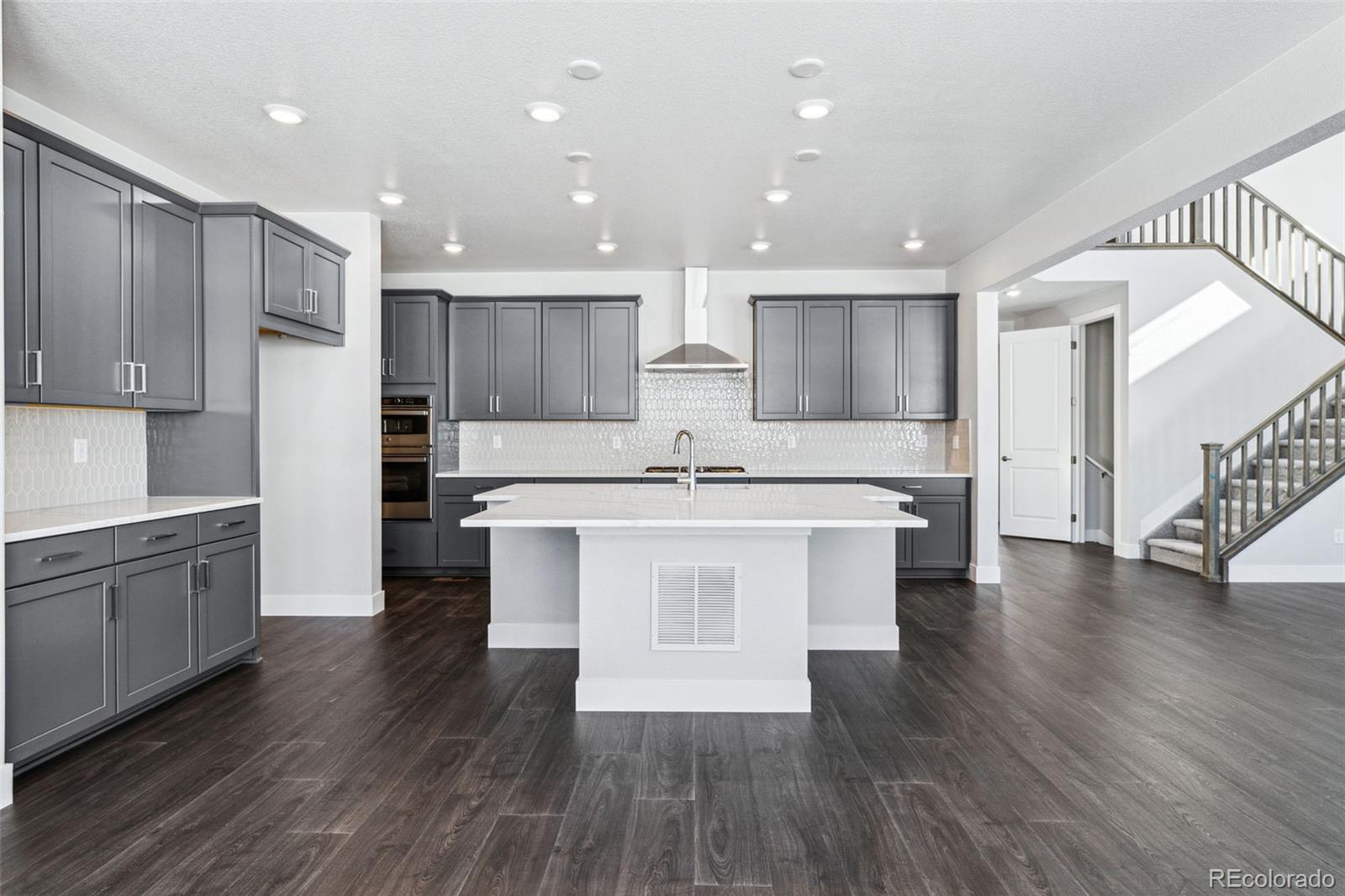 CMA Image for 9339  russell circle,Arvada, Colorado
