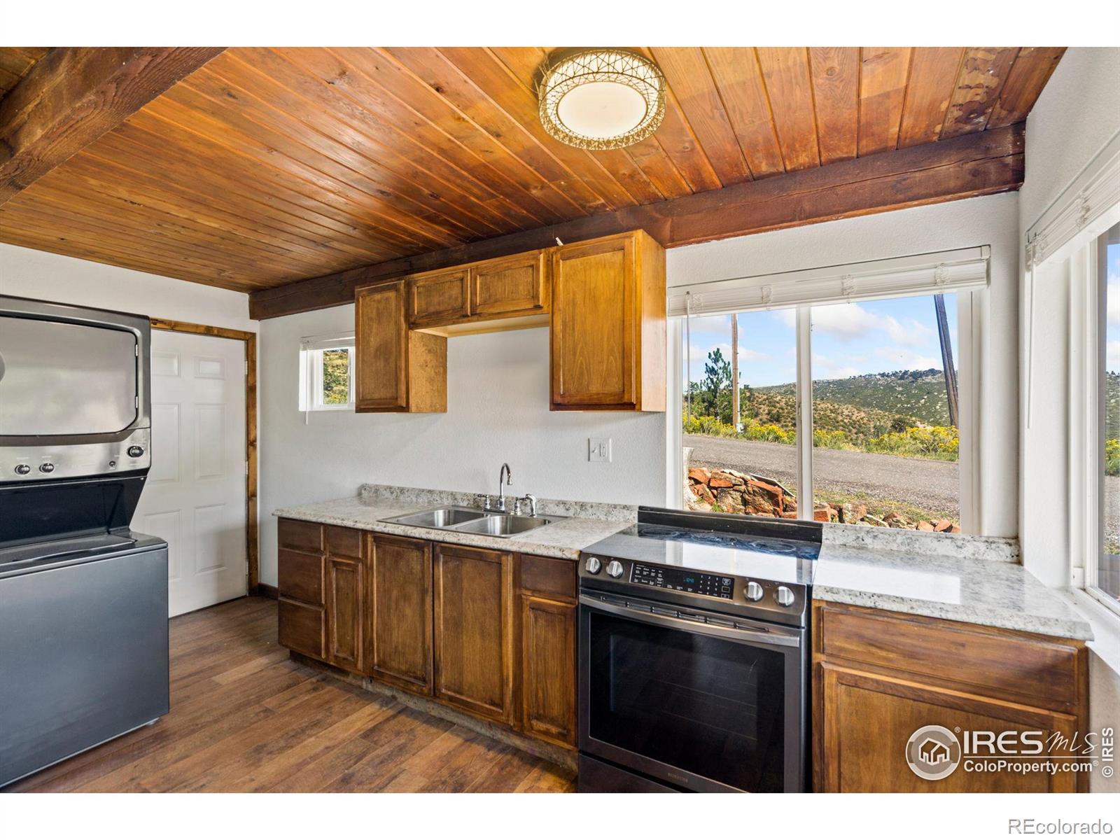 MLS Image #9 for 4909  deer trail court,fort collins, Colorado