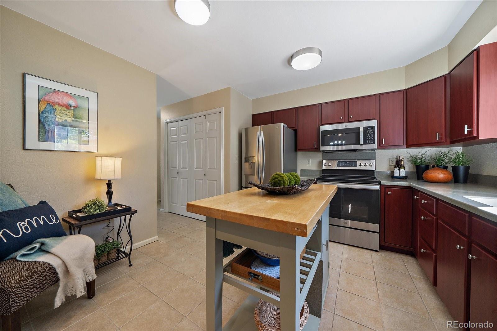 MLS Image #12 for 6012 e hinsdale avenue,centennial, Colorado