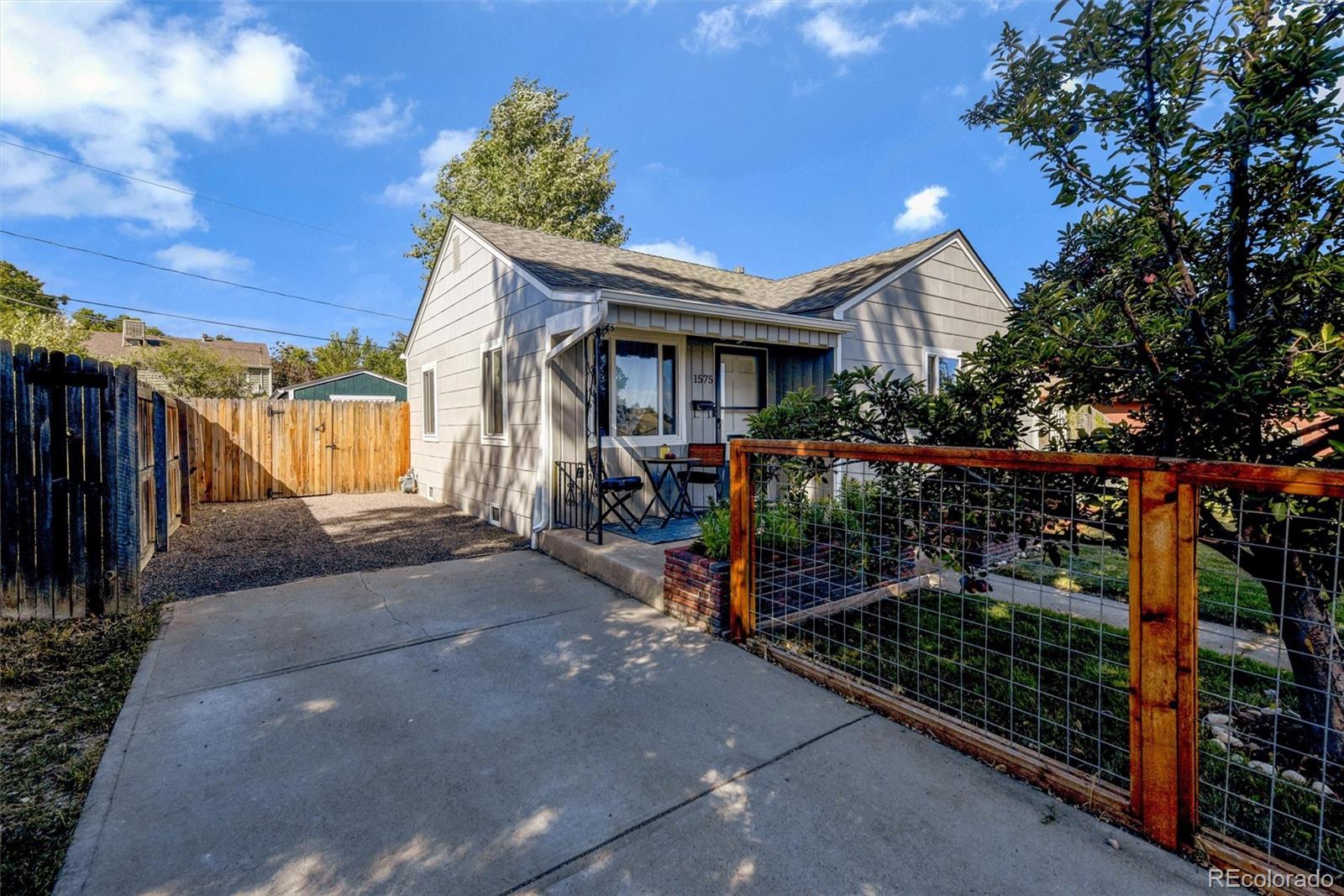 MLS Image #2 for 1575 s vallejo street,denver, Colorado