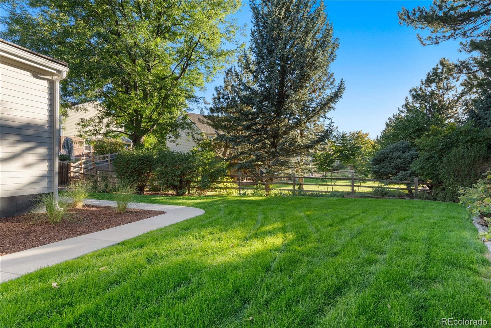 MLS Image #36 for 6452 e long avenue,centennial, Colorado