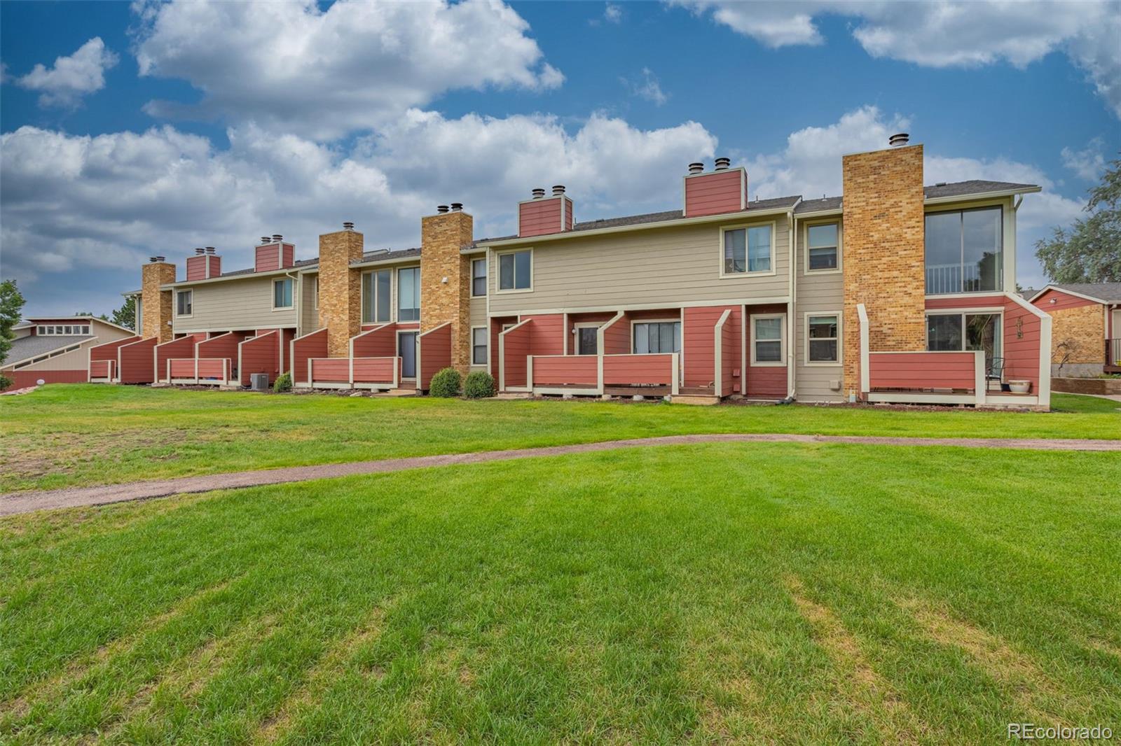 MLS Image #25 for 416 w rockrimmon boulevard,colorado springs, Colorado