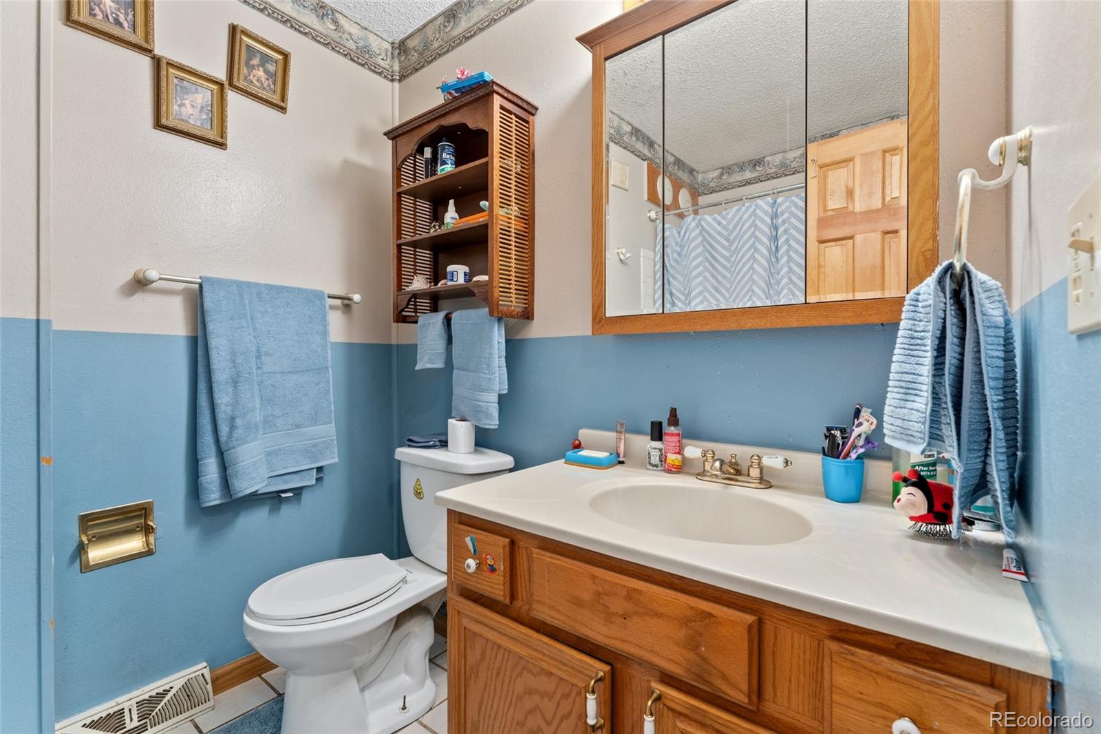 MLS Image #13 for 2538 s ames circle,lakewood, Colorado