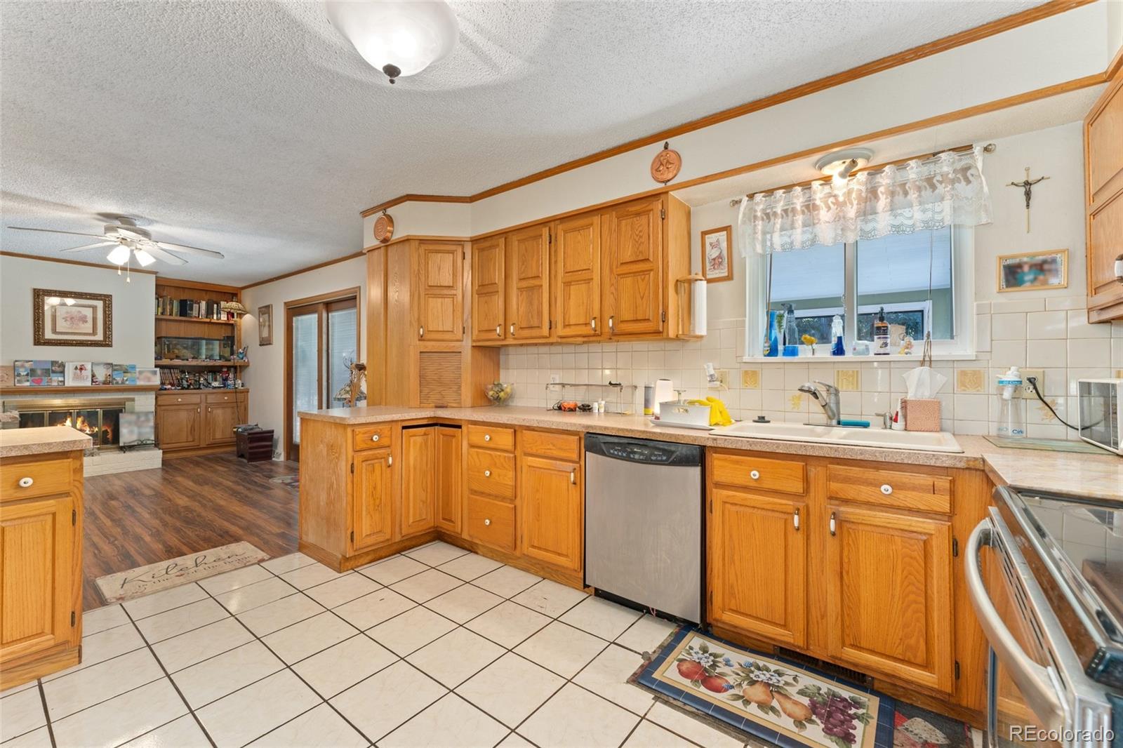 MLS Image #8 for 2538 s ames circle,lakewood, Colorado