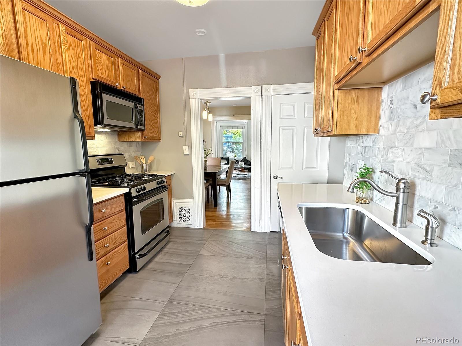 MLS Image #7 for 713  27th street,denver, Colorado