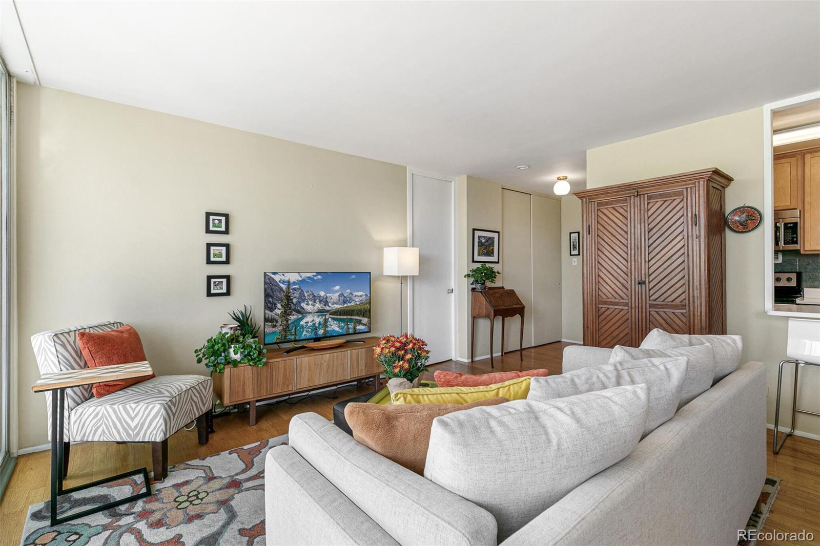 MLS Image #7 for 3100 e cherry creek south drive,denver, Colorado