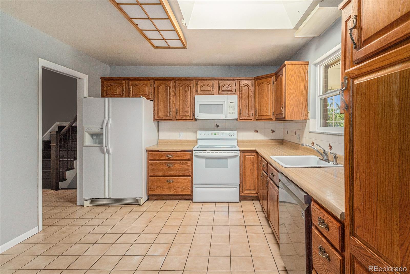 MLS Image #5 for 995 e costilla way,centennial, Colorado