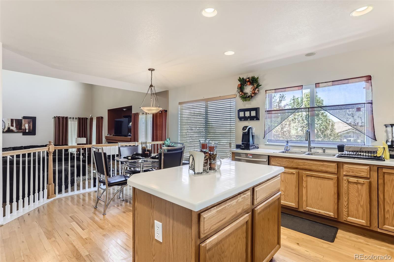 MLS Image #8 for 20363 e 48th place,denver, Colorado