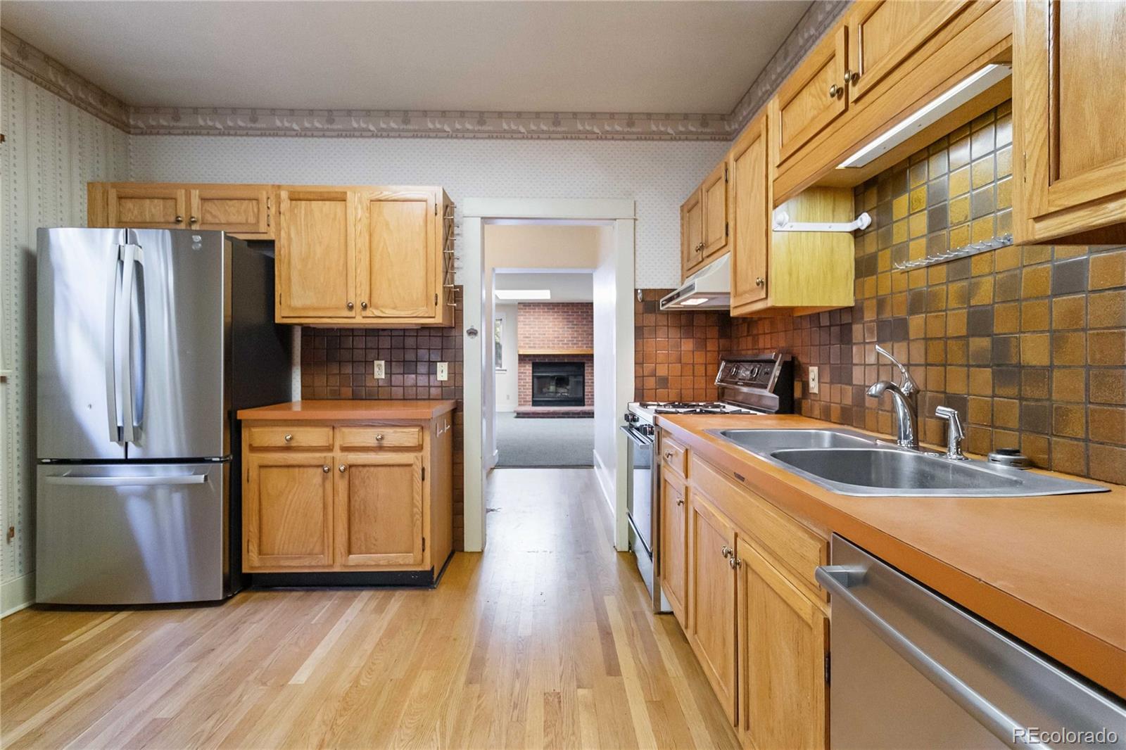 MLS Image #11 for 875 s high street,denver, Colorado