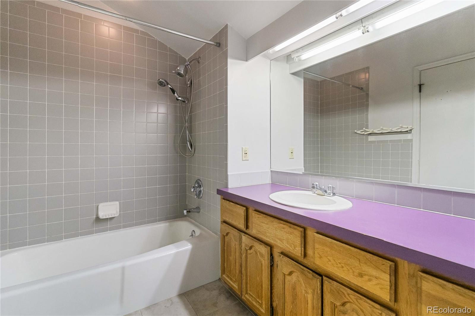 MLS Image #25 for 875 s high street,denver, Colorado