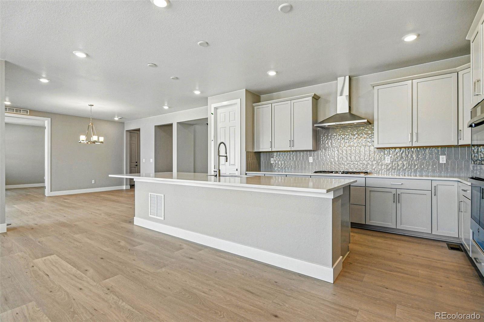 MLS Image #18 for 9329  russell circle,arvada, Colorado