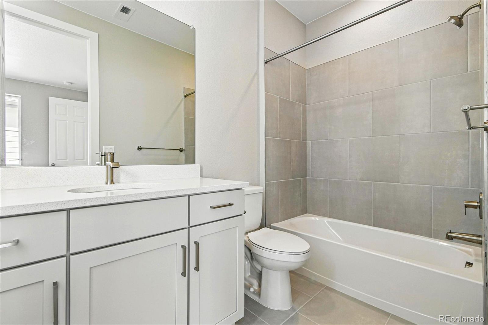 MLS Image #39 for 9329  russell circle,arvada, Colorado