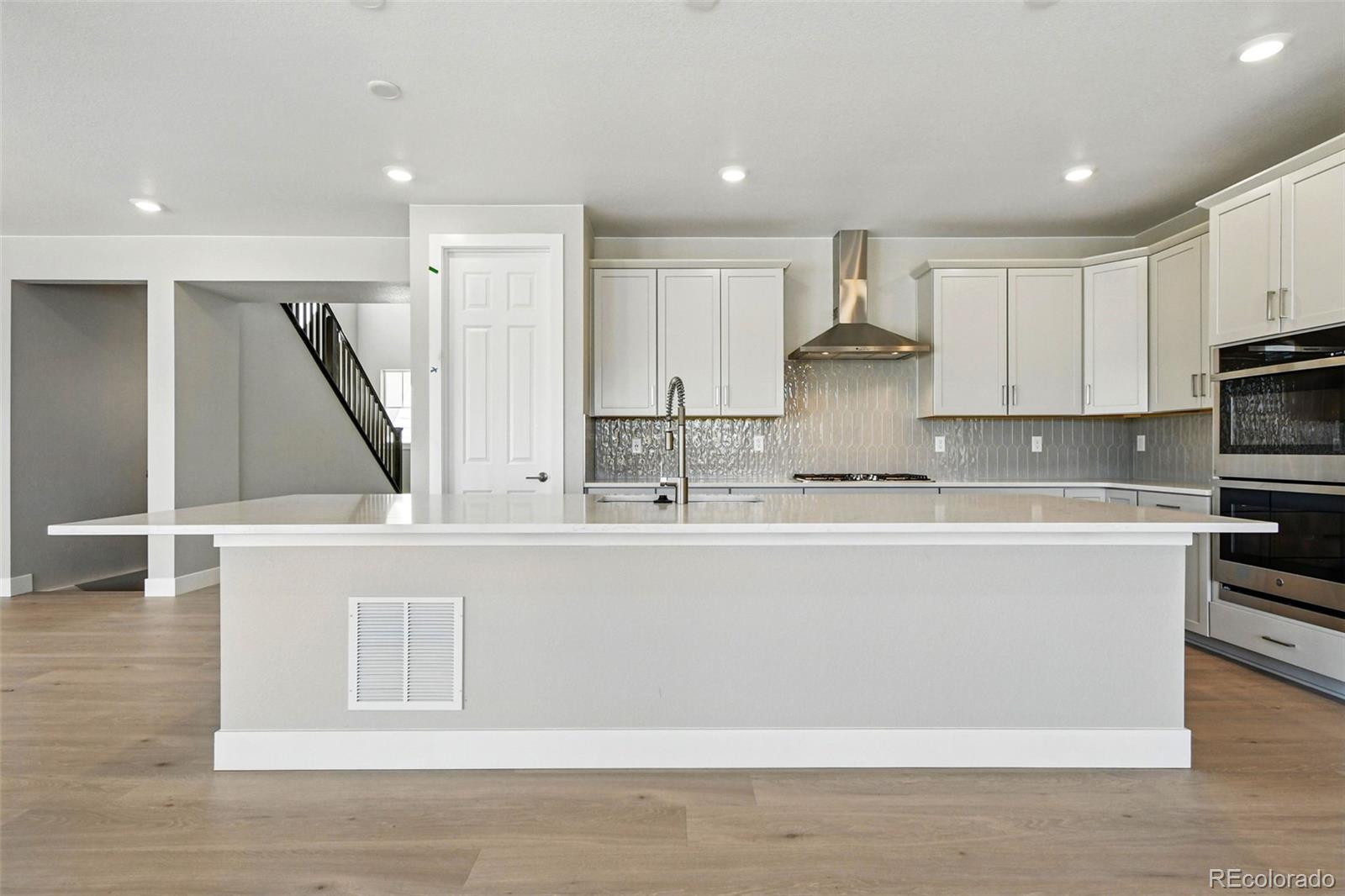 MLS Image #8 for 9329  russell circle,arvada, Colorado