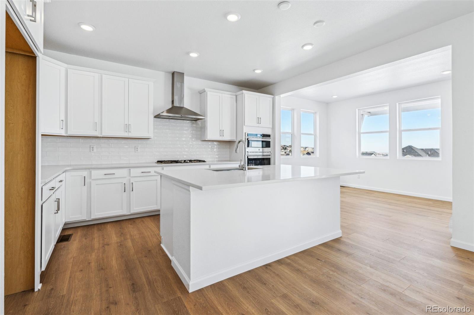 MLS Image #11 for 9324  quartz street,arvada, Colorado