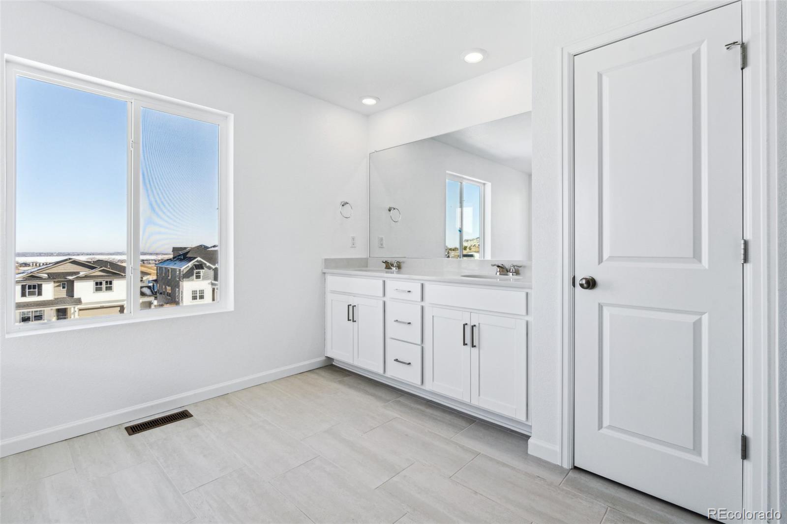 MLS Image #23 for 9324  quartz street,arvada, Colorado