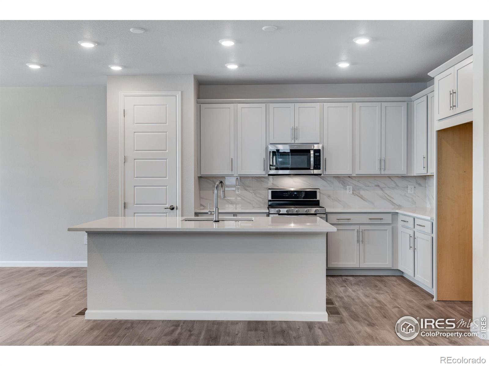 MLS Image #12 for 1427  great western drive,longmont, Colorado