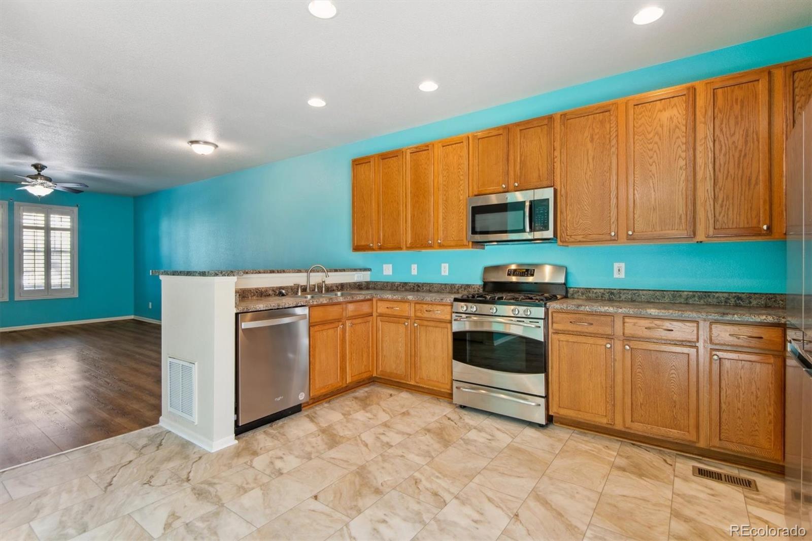 MLS Image #11 for 15612 e 96th way,commerce city, Colorado