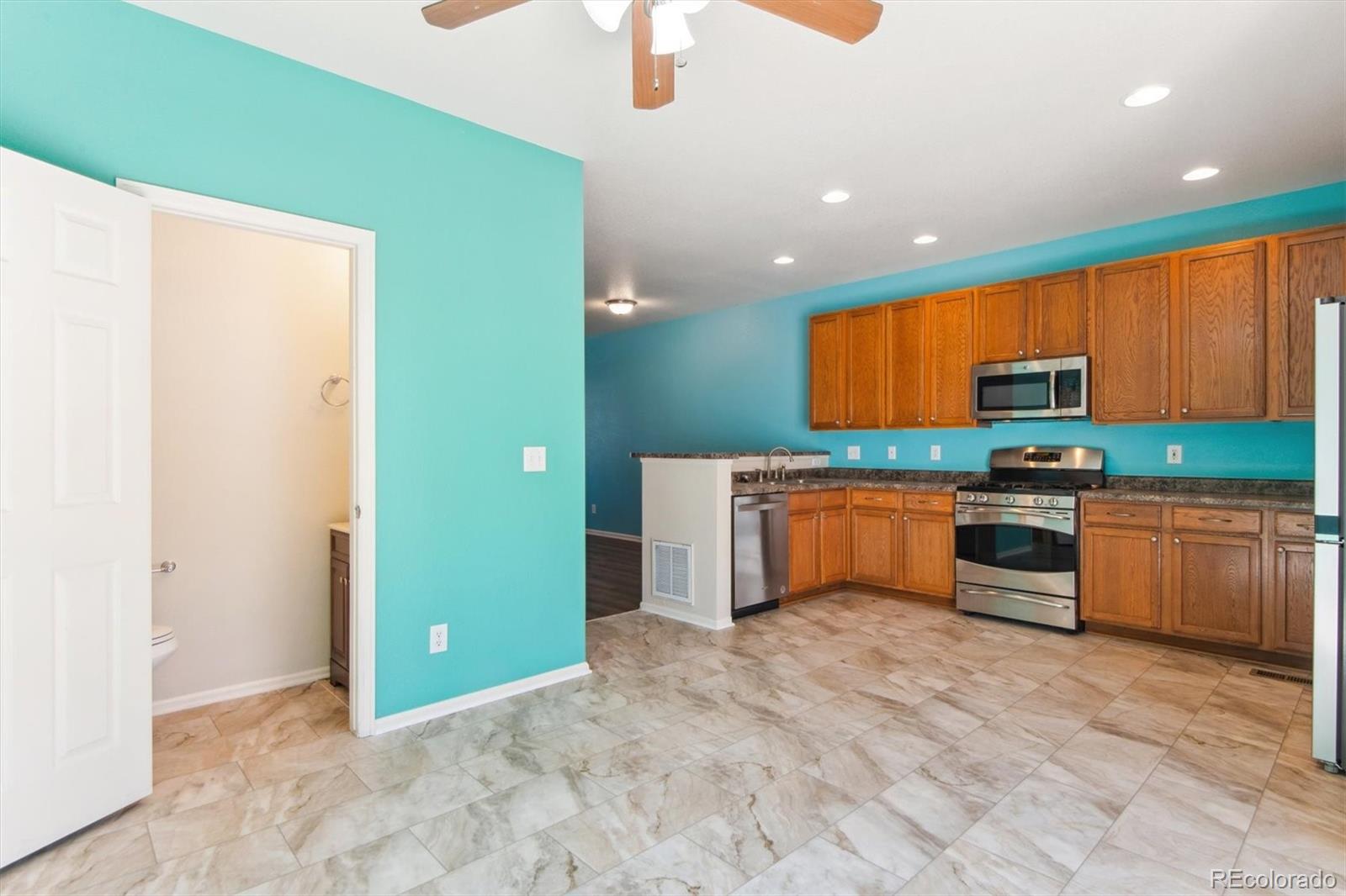 MLS Image #12 for 15612 e 96th way,commerce city, Colorado