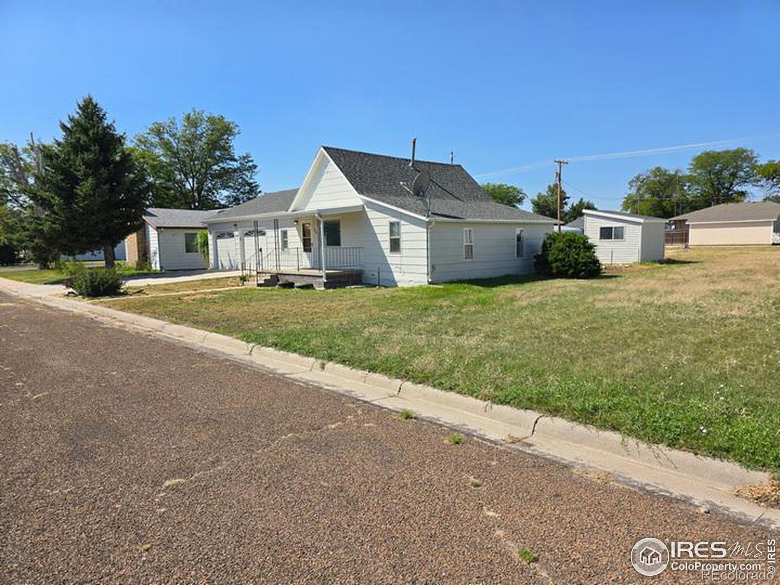 MLS Image #3 for 721  birch avenue,akron, Colorado