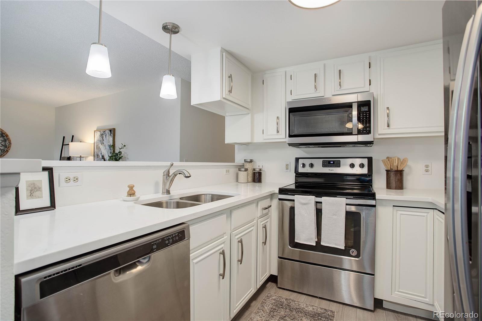 MLS Image #13 for 10520 w jewell avenue,lakewood, Colorado